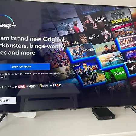 Espresso Near Chopin Airport * ורשה